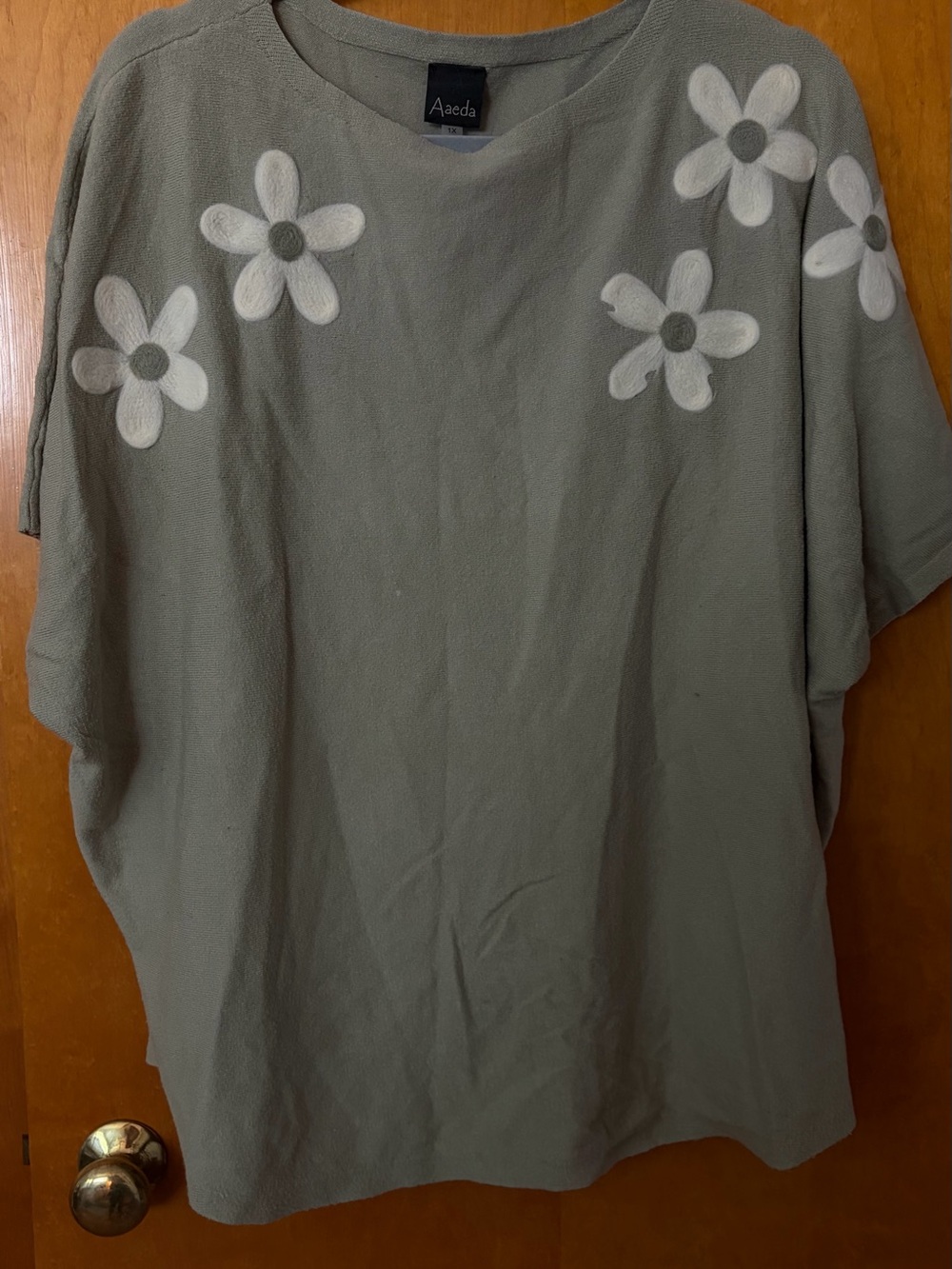 Sage Green Floral Short-Sleeve Women’s Dolman Sweater